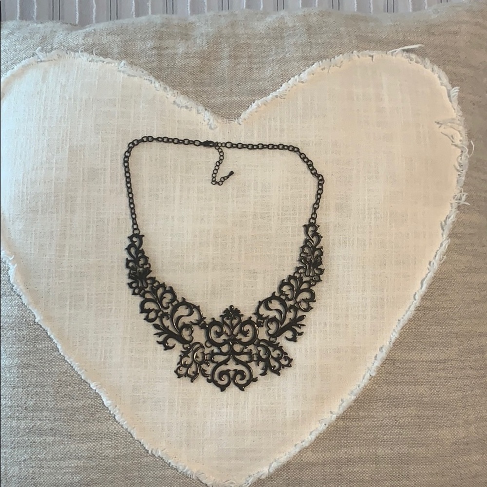 Statement necklace